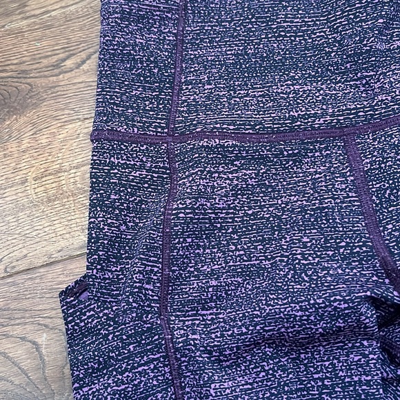 Plum and black lululemon leggings - Picture 3 of 3